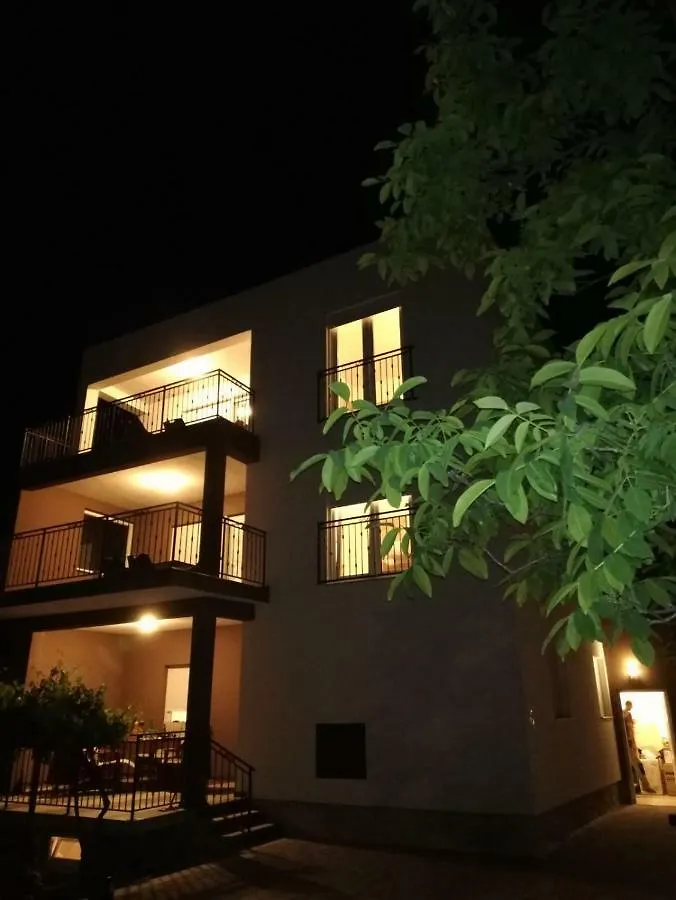 Apartmán Lucija Starigrad Paklenica
